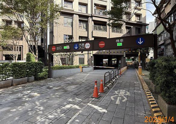 新北土城大樓法拍-7
