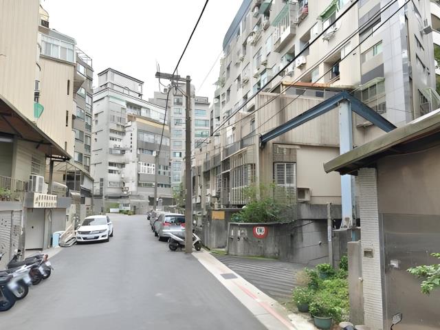 台北內湖法拍大樓-2