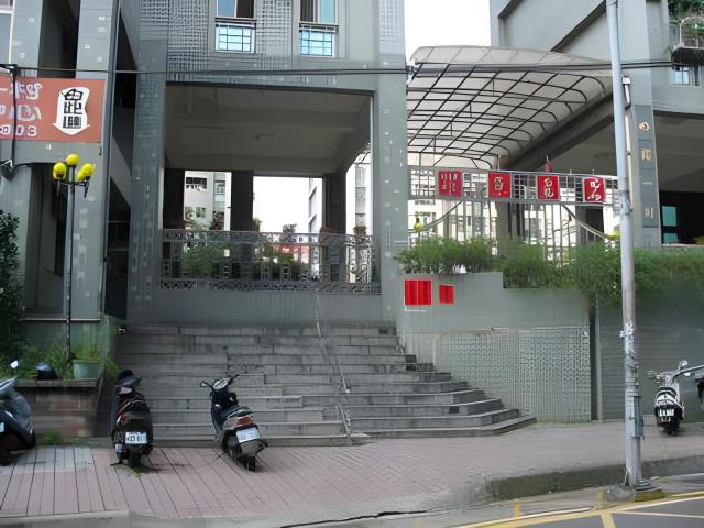 桃園法拍大樓-2