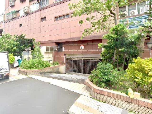 新北中和雙和醫院生活圈法拍-9