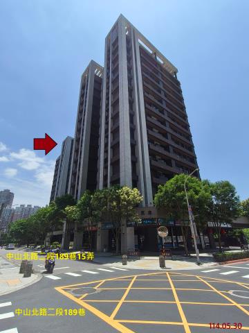 新北拍賣新市鎮兒童公園-2