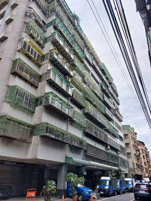 板橋拍賣大樓-1