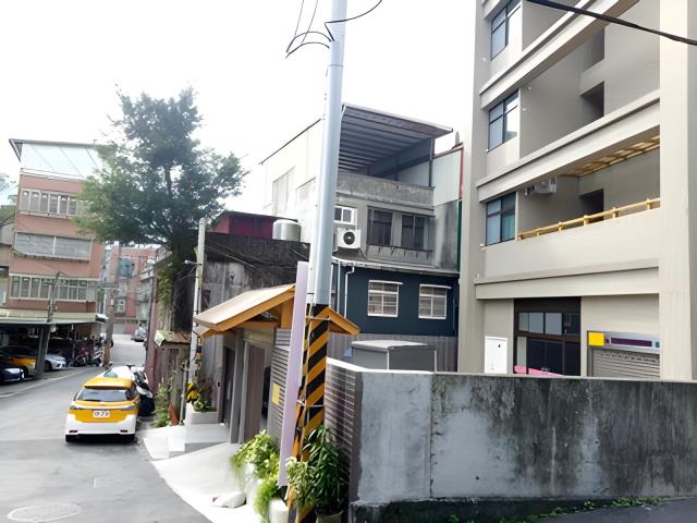 新北深坑法拍大樓-2