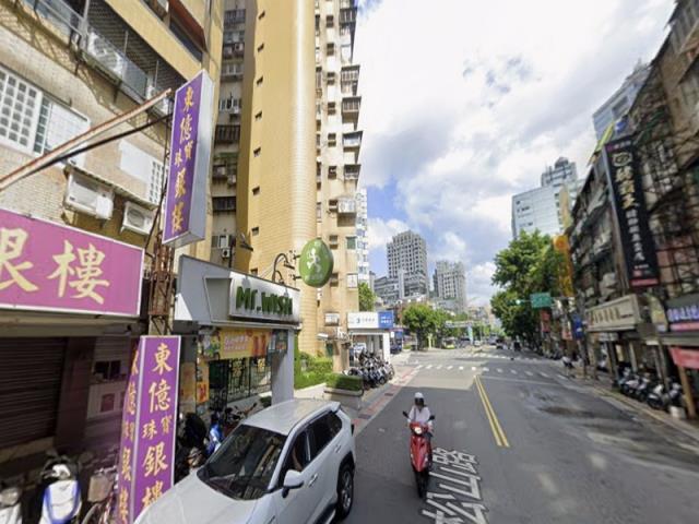 台北信義區拍賣大樓-5